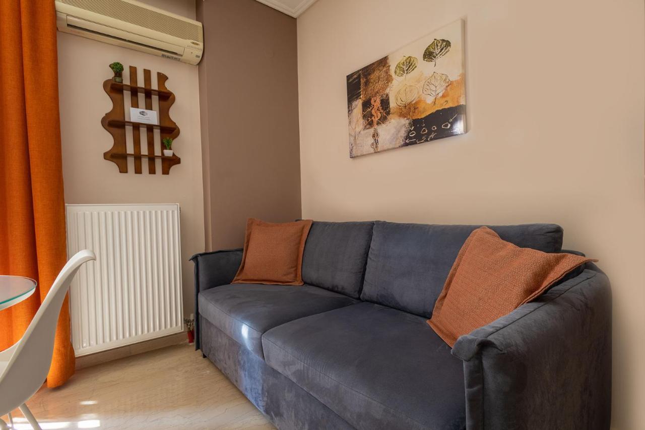 Your Cozy Six Street Apartment Лариса Екстериор снимка